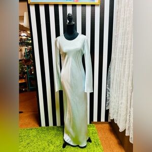 Beautiful vintage Land's End Women's Light Blue Silk Nightgown maxi dress 6-8